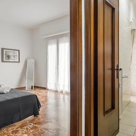 Binario 7 E Tre Quarti Apartment *