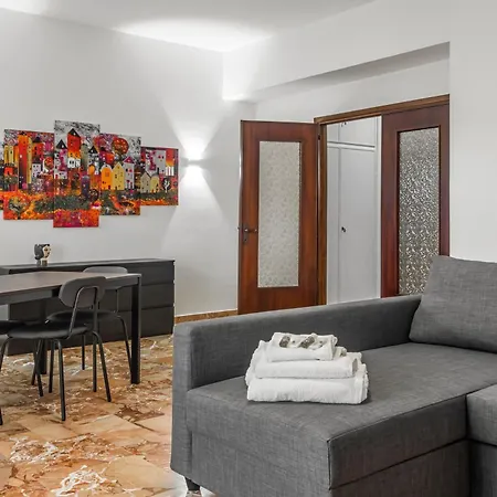 Binario 7 E Tre Quarti Apartment *